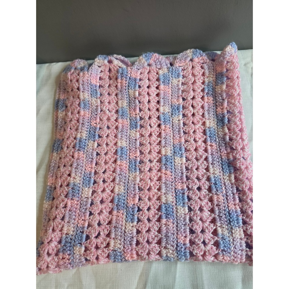 Handmade Crochet Baby Blanket Pink Purple Variegated Scalloped Edge 34x34